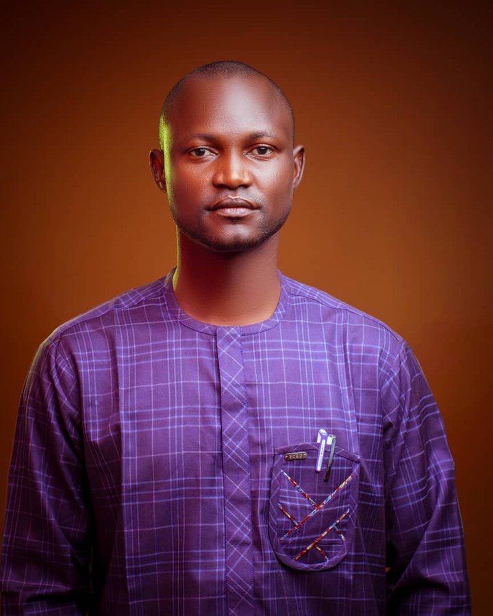 Portrait of Dr. Luka Amos Danga